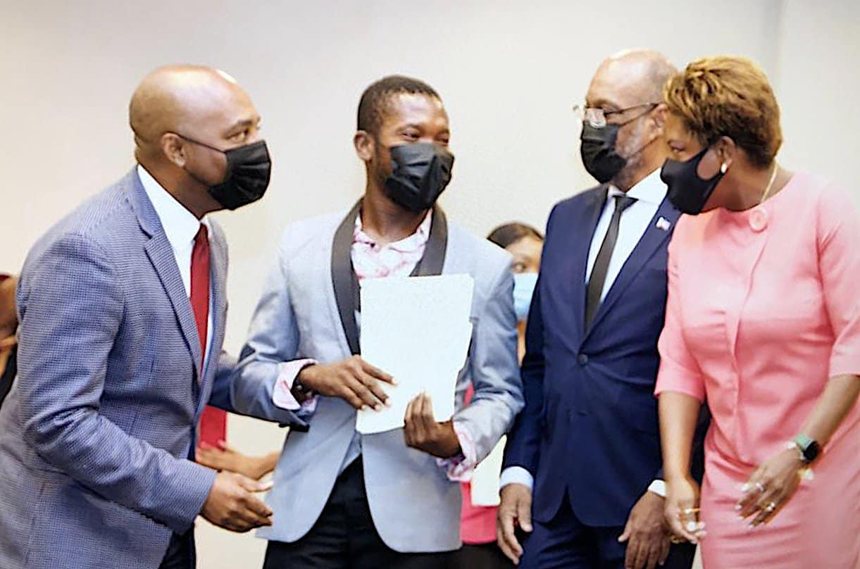« En janvier 2022, le ministre de l'Éducation n’a remis que 14 lettres de nomination »