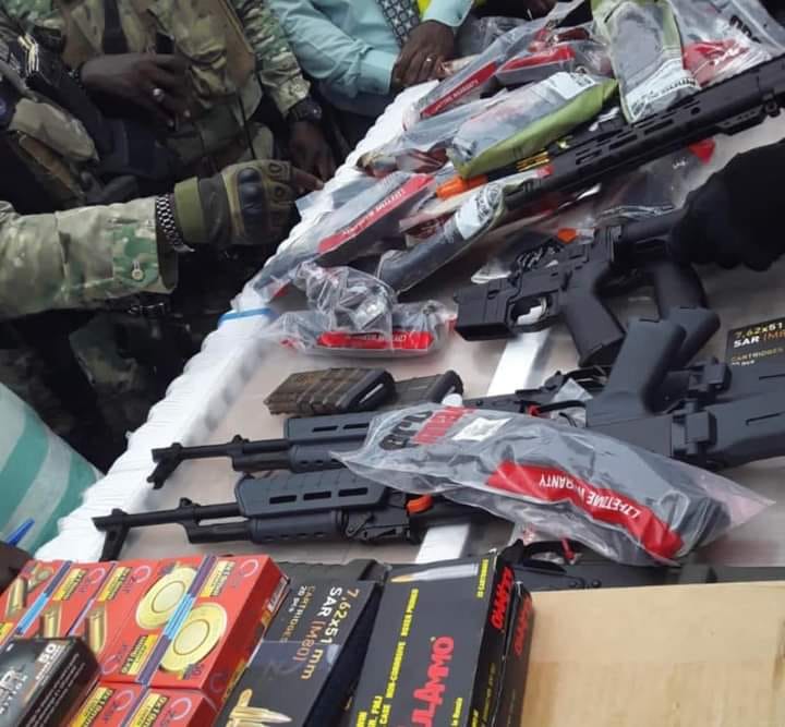 Trafic d’armes : la DCPJ présente un troisième rapport, concernant le dossier impliquant l’Église épiscopale