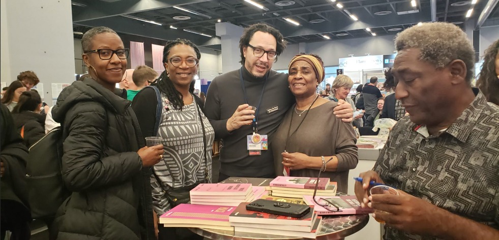 Satisfaction totale pour l' écrivain Gary Victor à la 46e édition du  Salon du  livre de Montréal