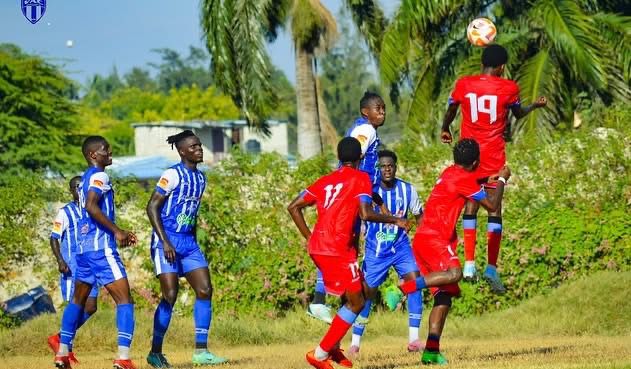 Les U-17 battus par Violette AC !