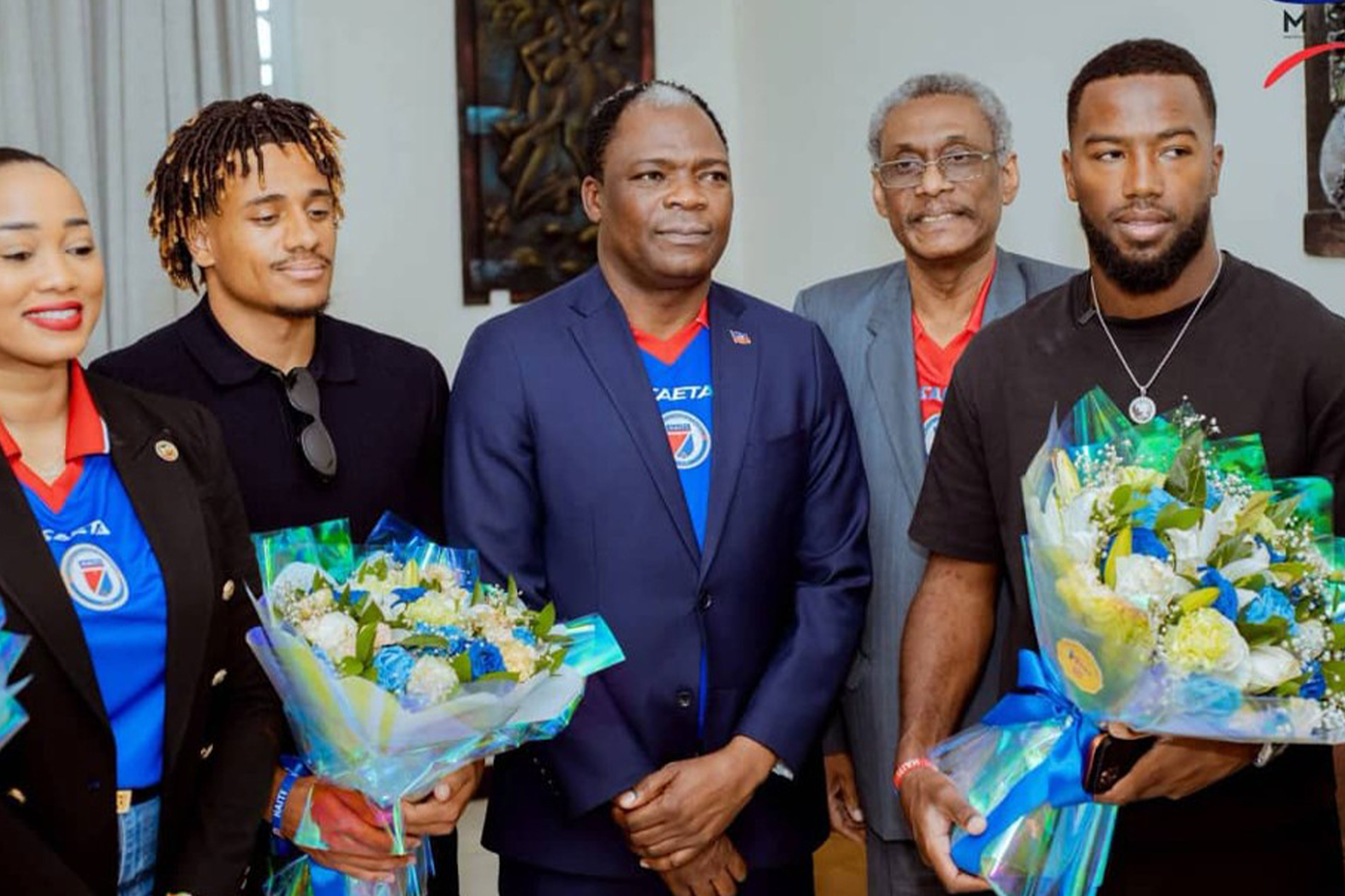 Accueil triomphal des trois Grenadiers à Port-au-Prince : le Gouvernement rend hommage à ces héros du football haïtien