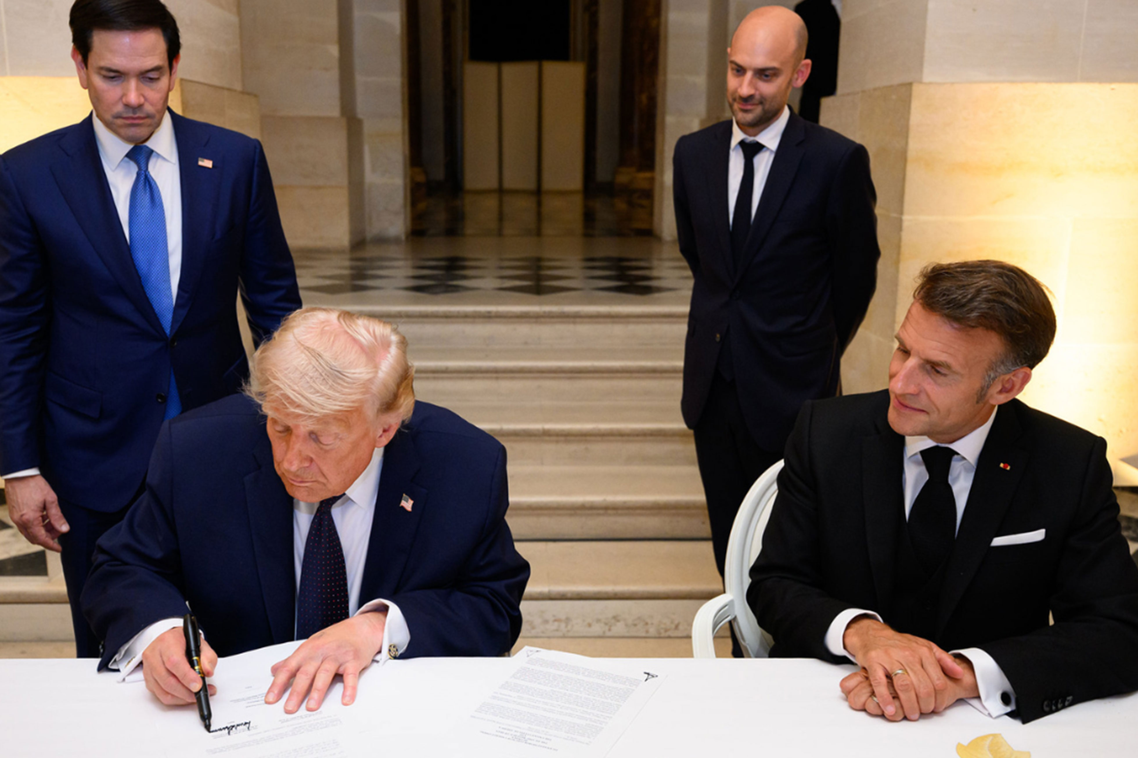 Donald Trump, du G7 en France à la guerre en Iran : quel désastre diplomatique